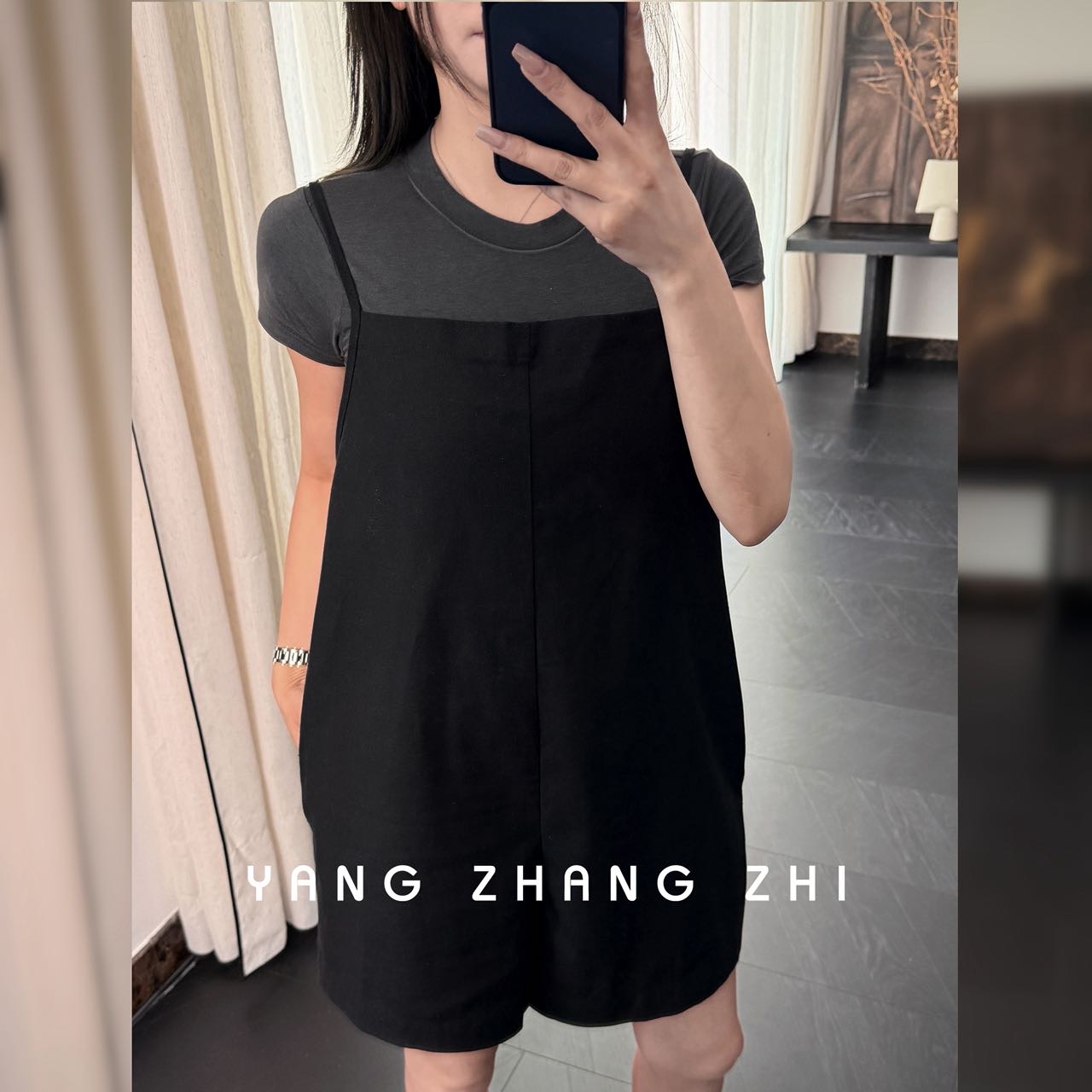 YANG【省心穿搭】法式简约减龄显高小个子黑色吊带连体短裤YXK080
